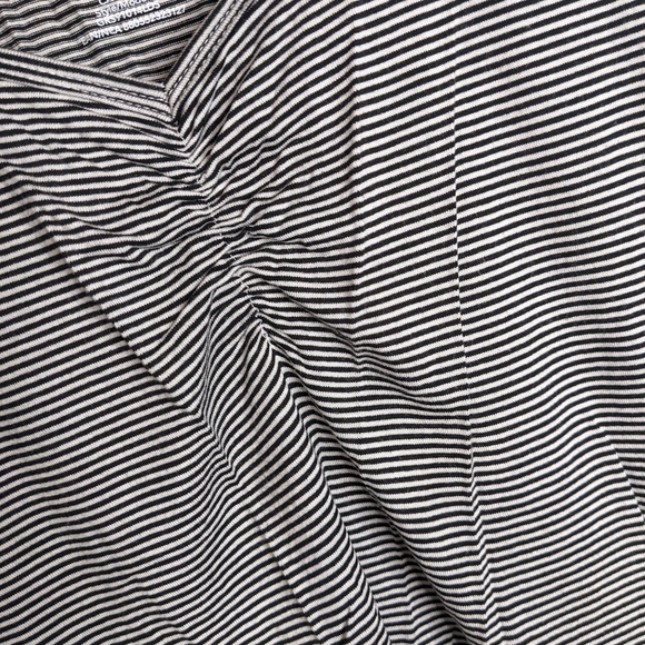 Runched short top striped - Picture 2 of 2